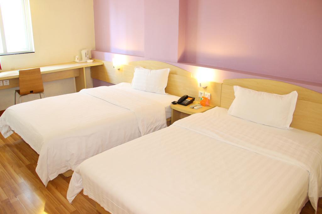 7Days Inn Beijing Liujiayao Station Pequim Exterior foto