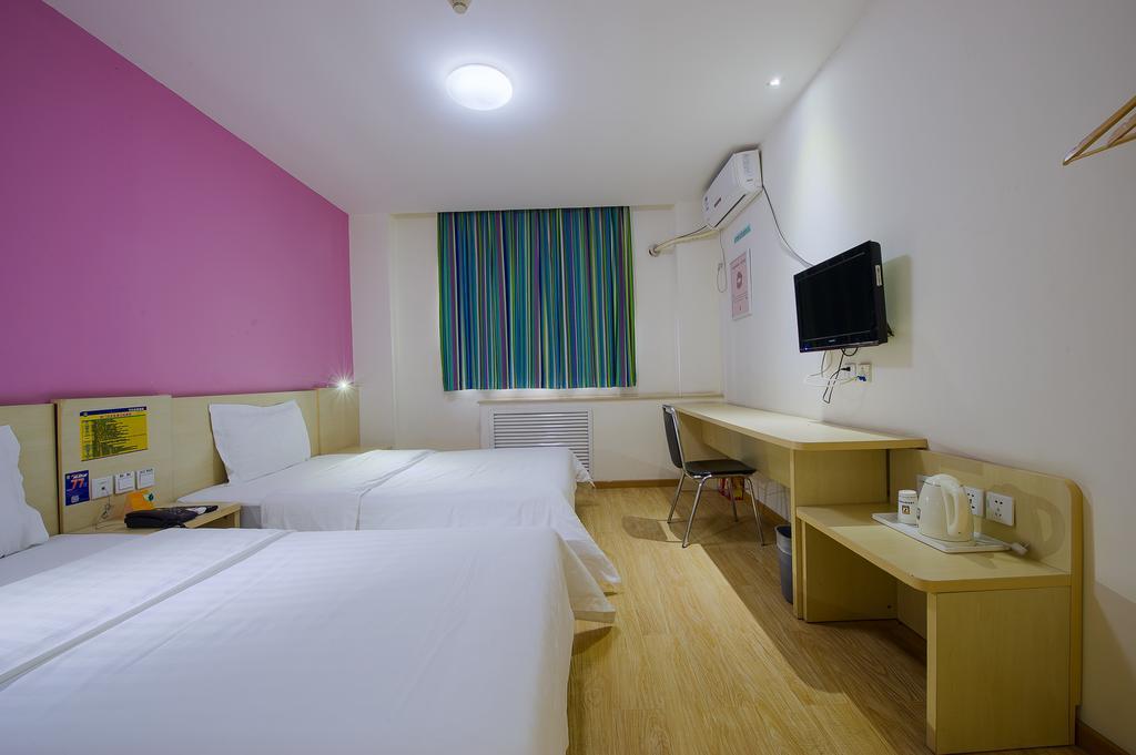 7Days Inn Beijing Liujiayao Station Pequim Exterior foto
