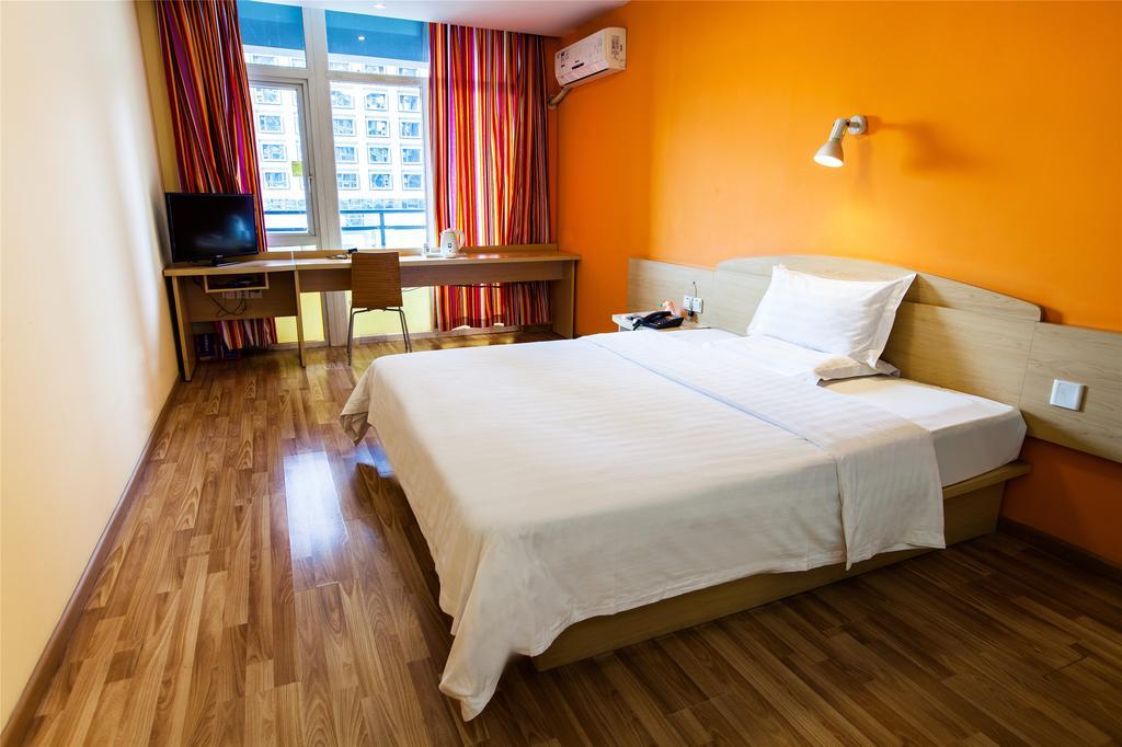 7Days Inn Beijing Liujiayao Station Pequim Exterior foto